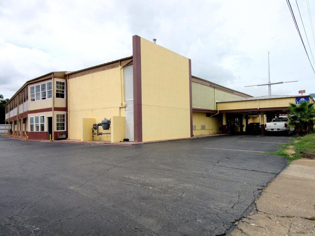 Budget Host Inn Arlington Dış mekan fotoğraf