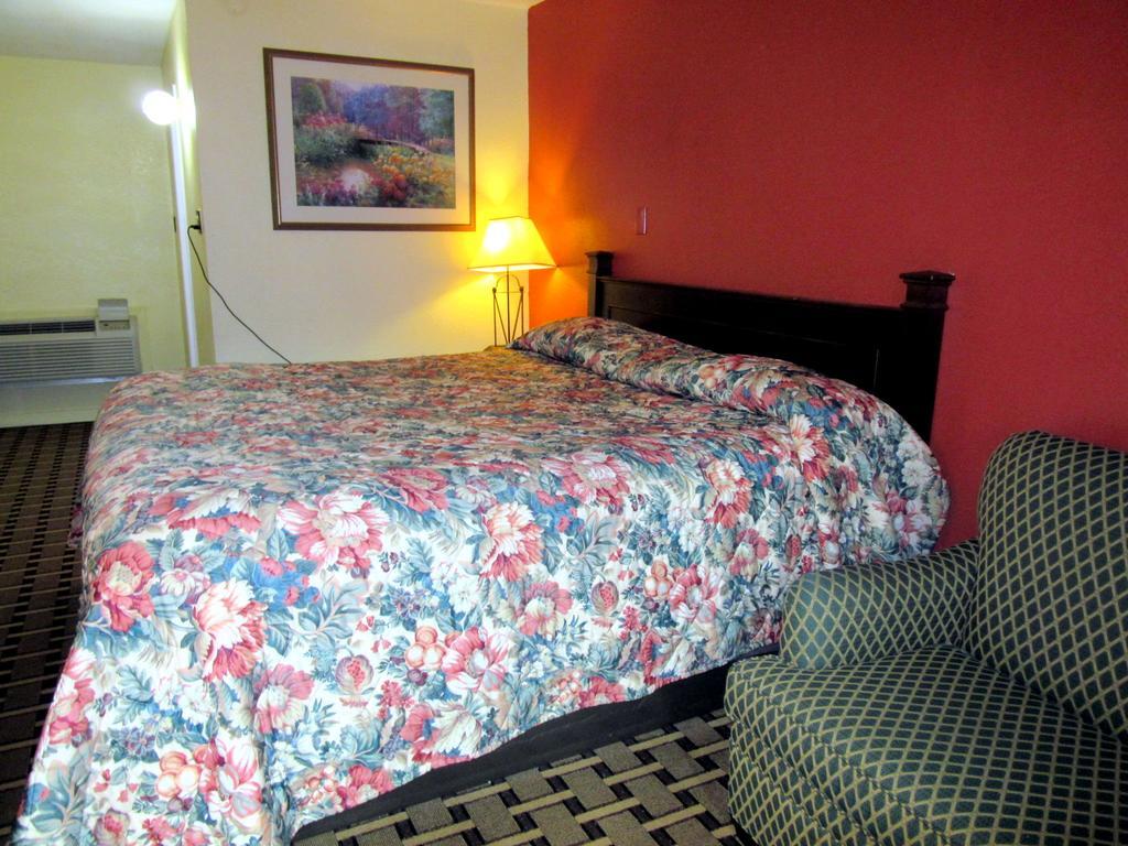 Budget Host Inn Arlington Dış mekan fotoğraf