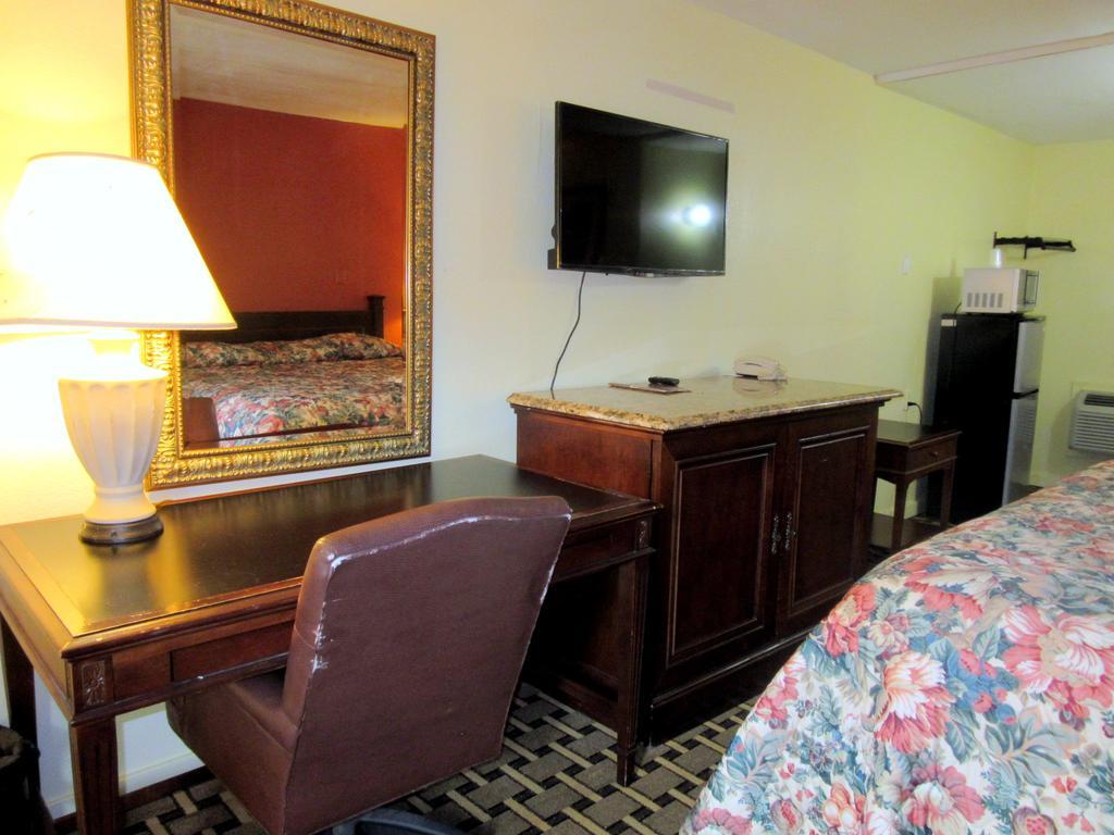 Budget Host Inn Arlington Dış mekan fotoğraf