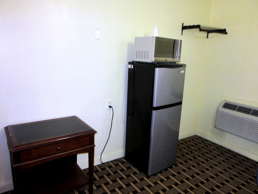 Budget Host Inn Arlington Dış mekan fotoğraf