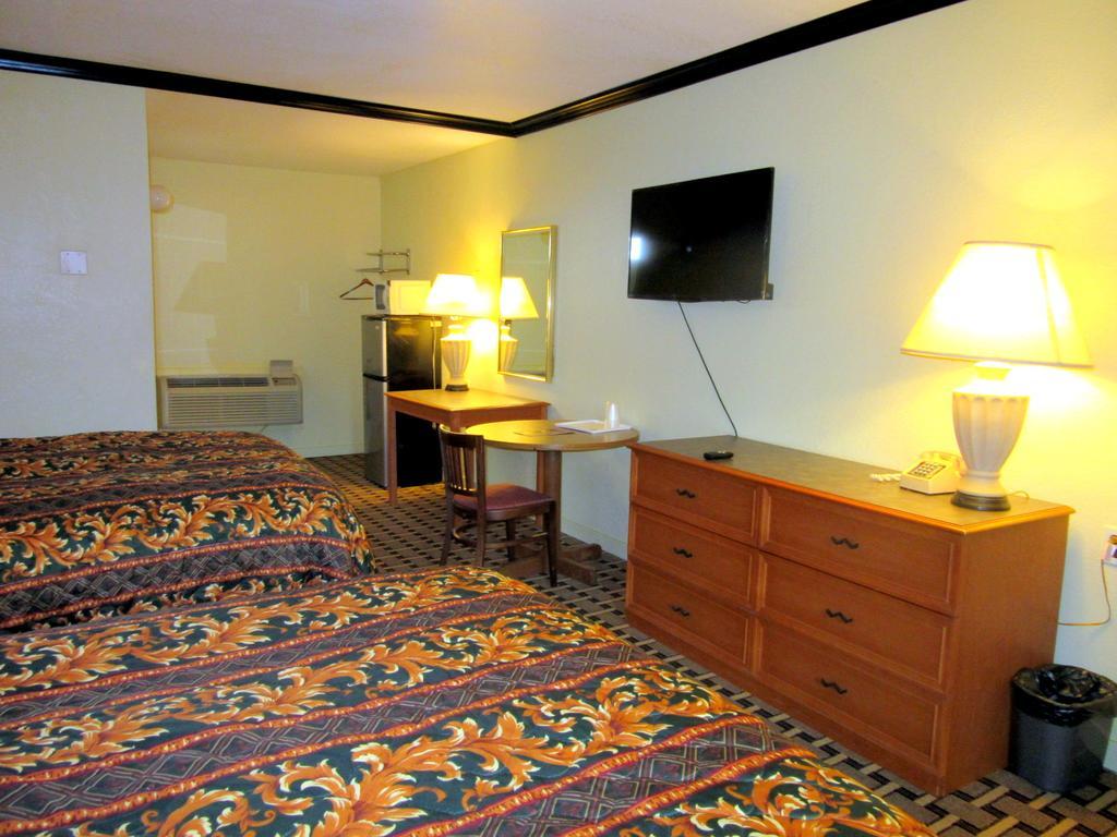 Budget Host Inn Arlington Dış mekan fotoğraf