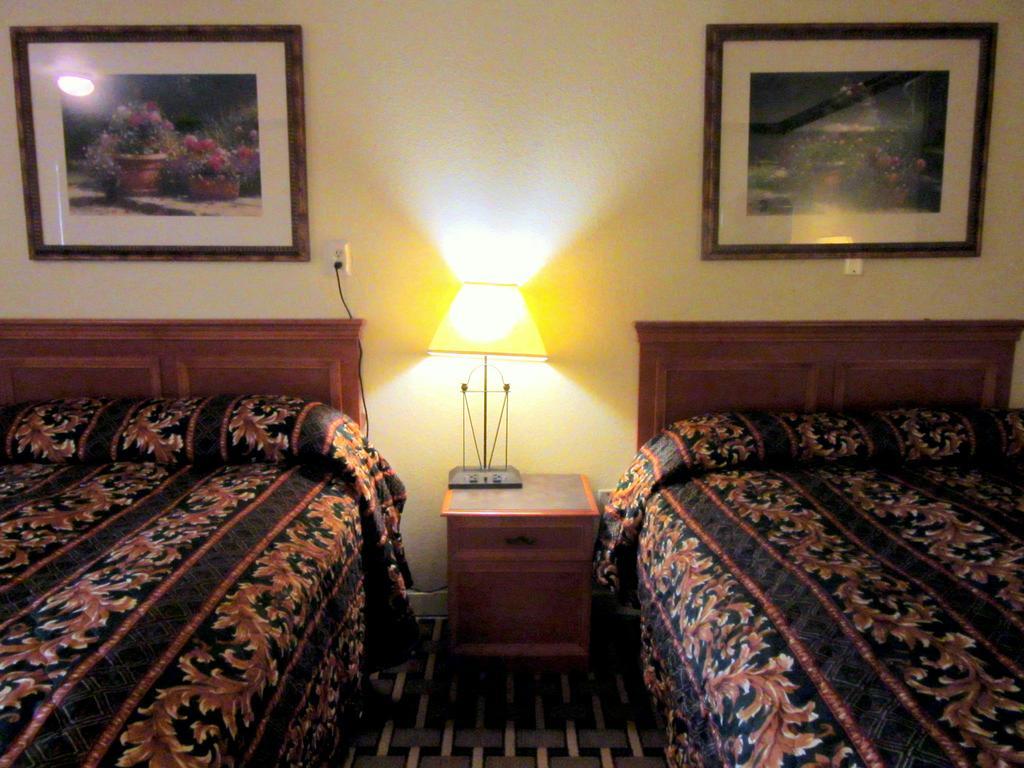Budget Host Inn Arlington Dış mekan fotoğraf