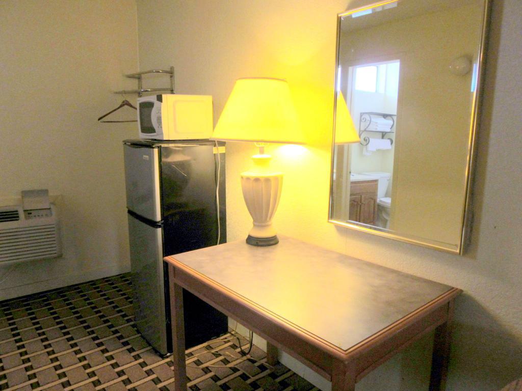 Budget Host Inn Arlington Dış mekan fotoğraf