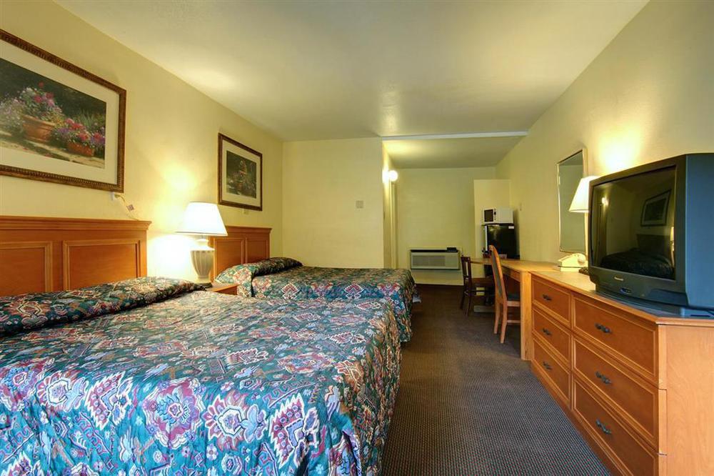 Budget Host Inn Arlington Oda fotoğraf